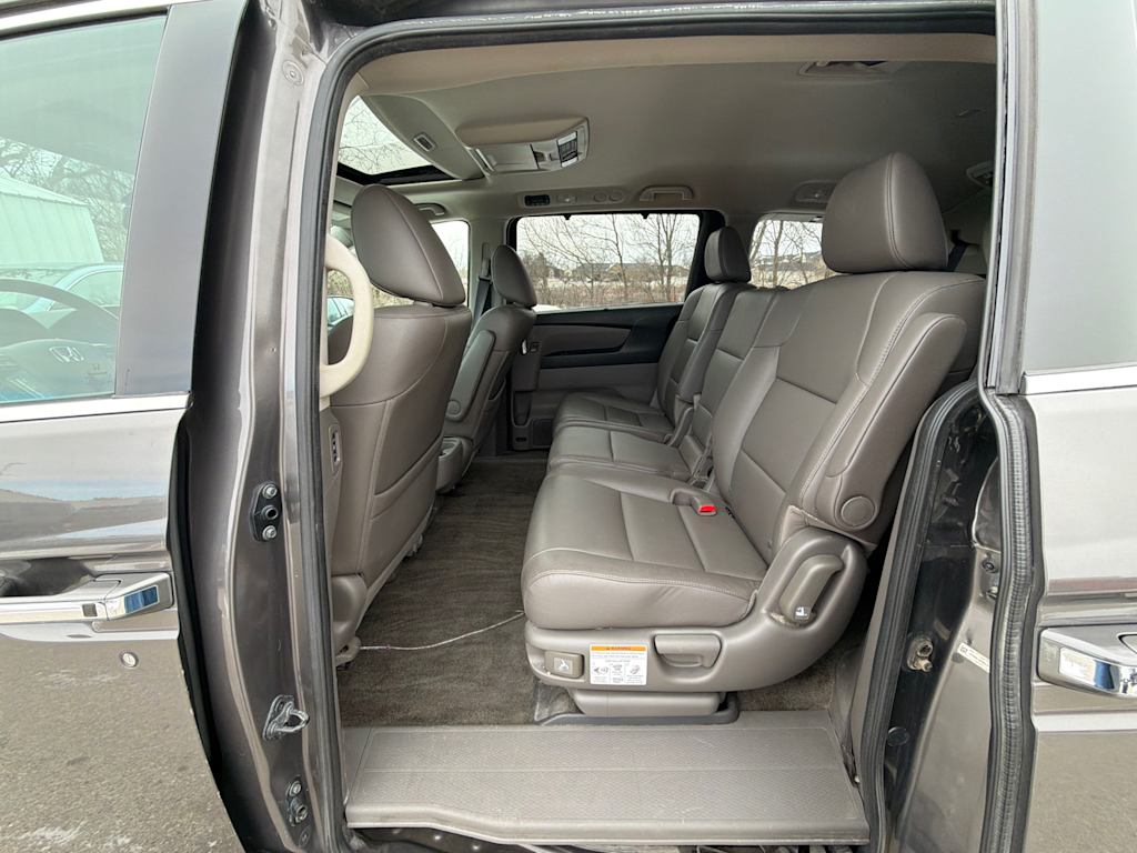 Thumbnail: 2015 Honda Odyssey - 21