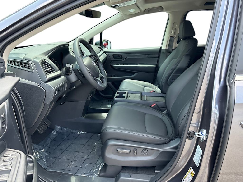 Thumbnail: 2026 Honda Odyssey - 14