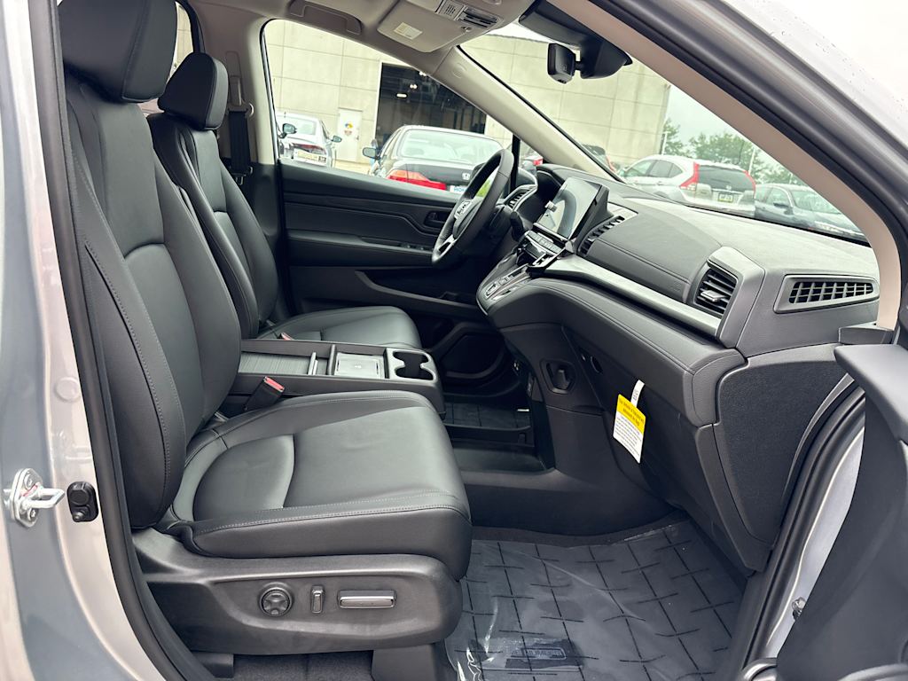Thumbnail: 2026 Honda Odyssey - 23