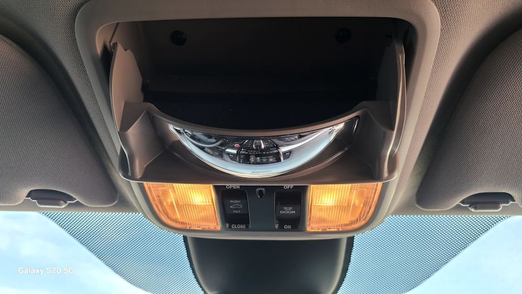 Thumbnail: 2023 Honda Odyssey - 30