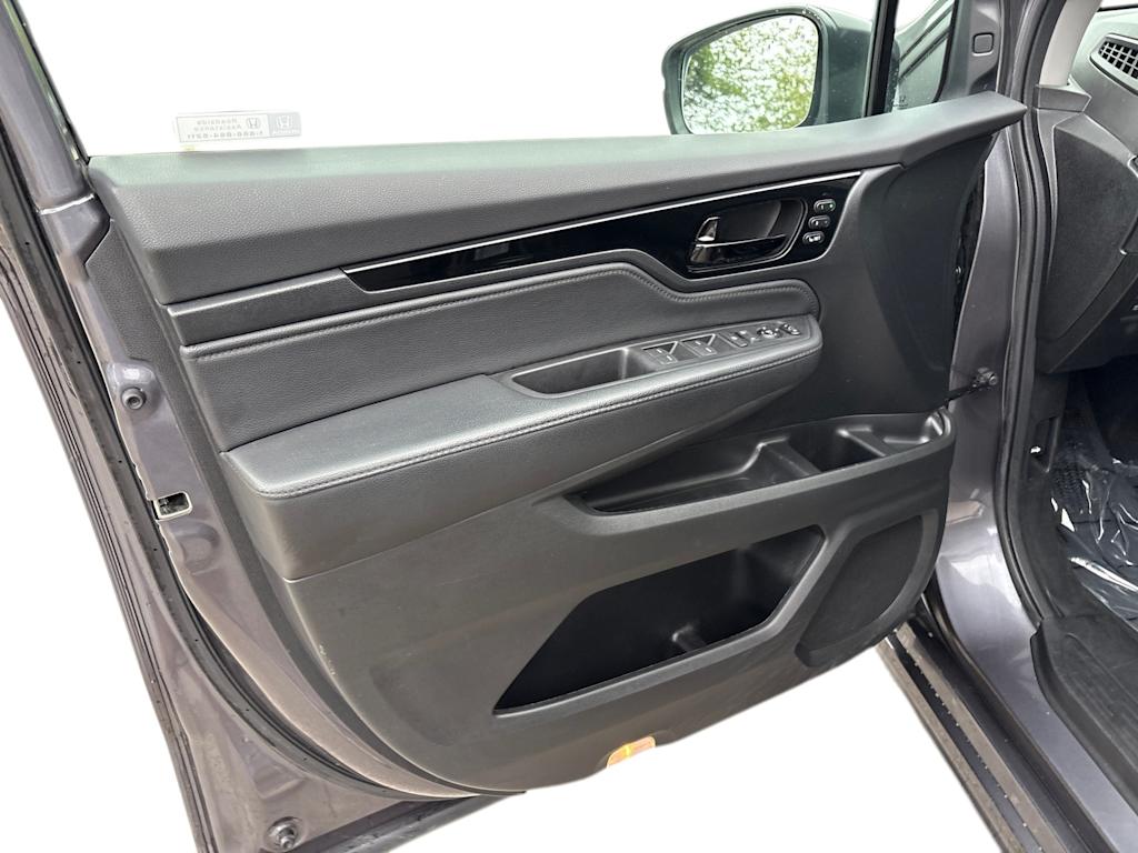 Thumbnail: 2021 Honda Odyssey - 17