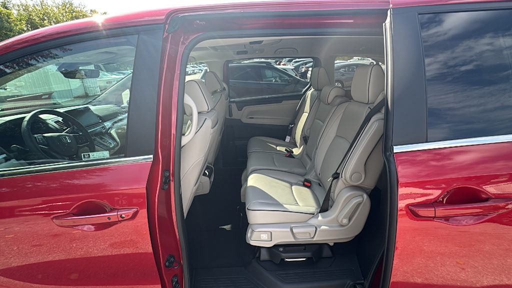 Thumbnail: 2026 Honda Odyssey - 11