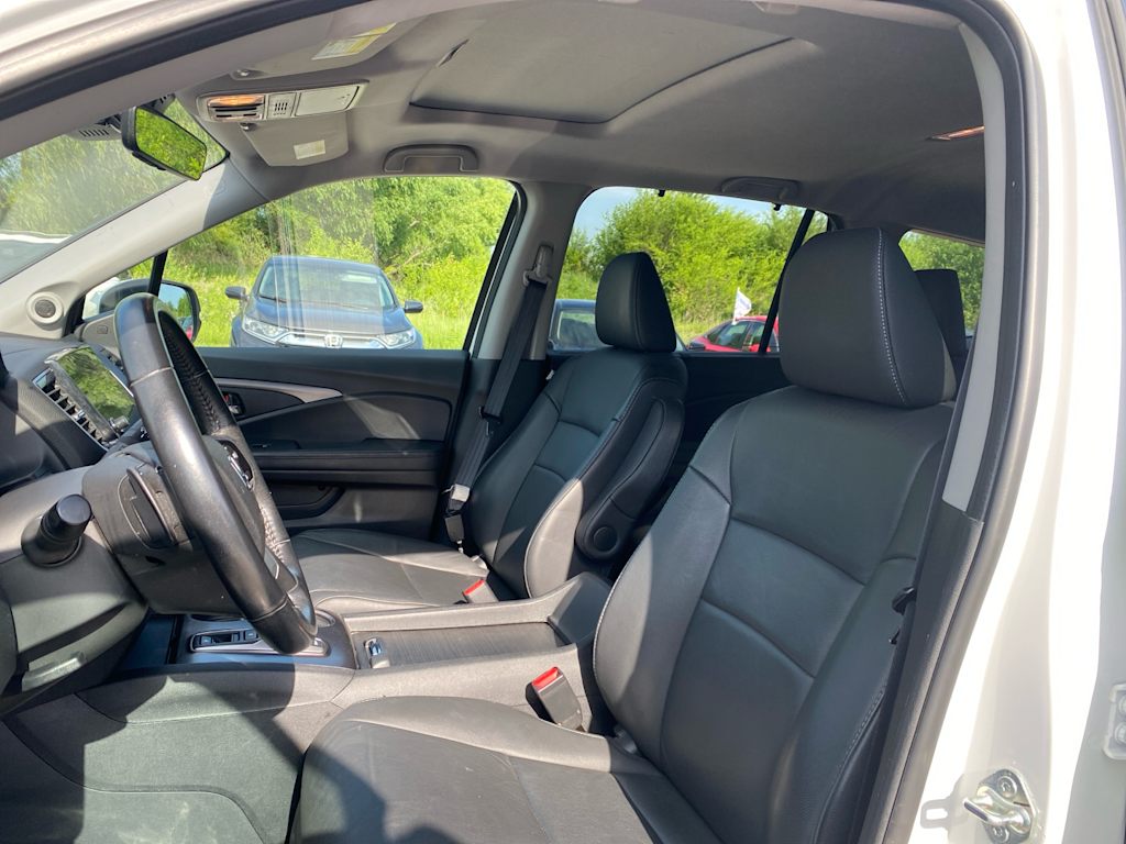 Thumbnail: 2021 Honda Pilot - 11