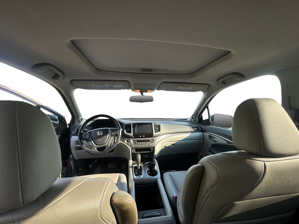 Thumbnail: 2016 Honda Pilot - 2