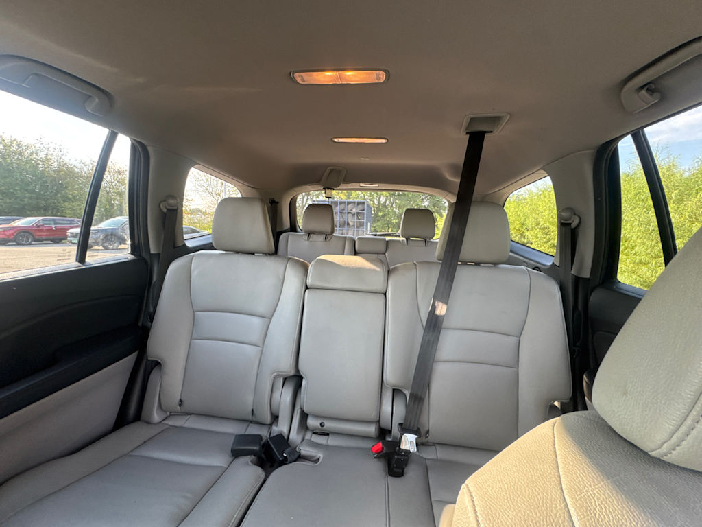 Thumbnail: 2016 Honda Pilot - 22