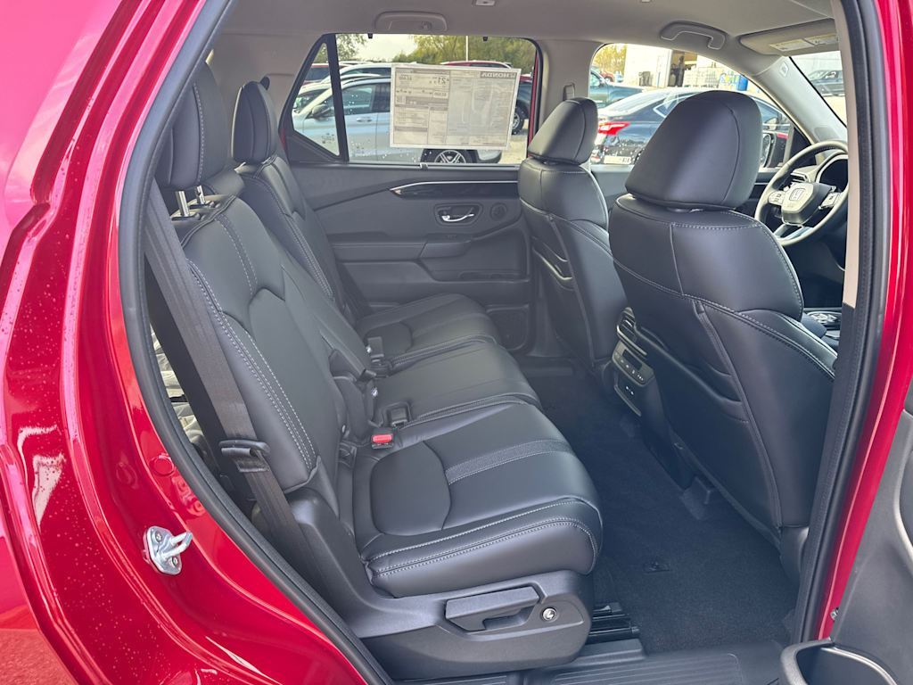 Thumbnail: 2025 Honda Pilot - 8