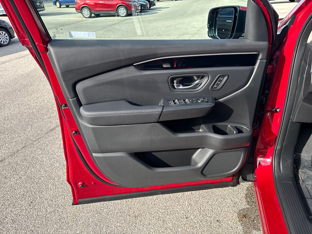 Thumbnail: 2025 Honda Pilot - 23