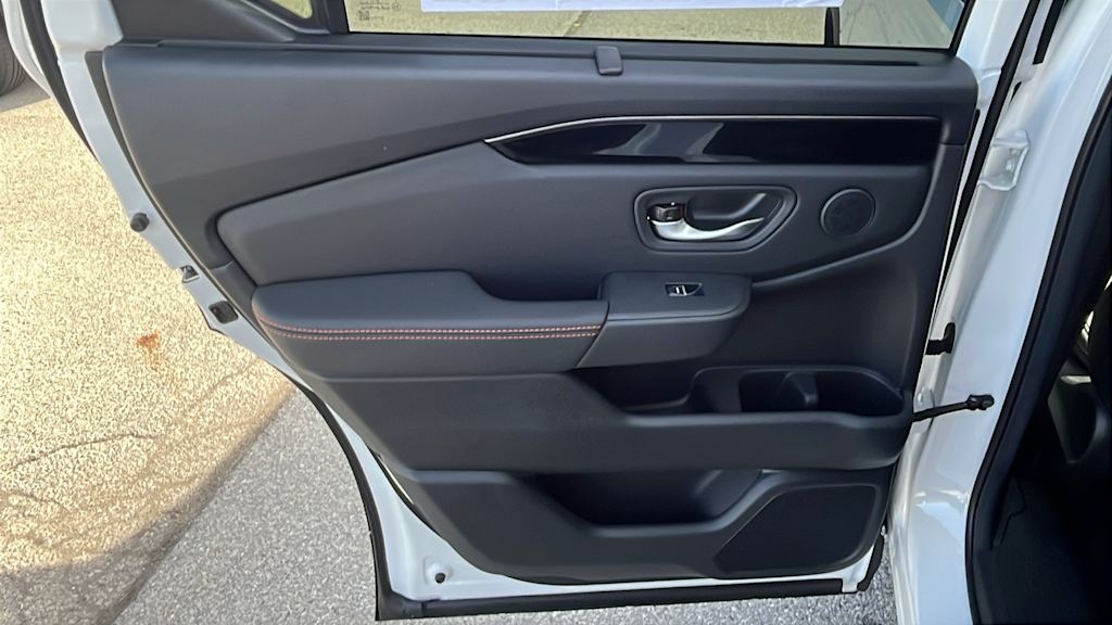 Thumbnail: 2025 Honda Pilot - 17