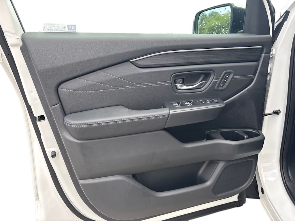 Thumbnail: 2026 Honda Pilot - 12