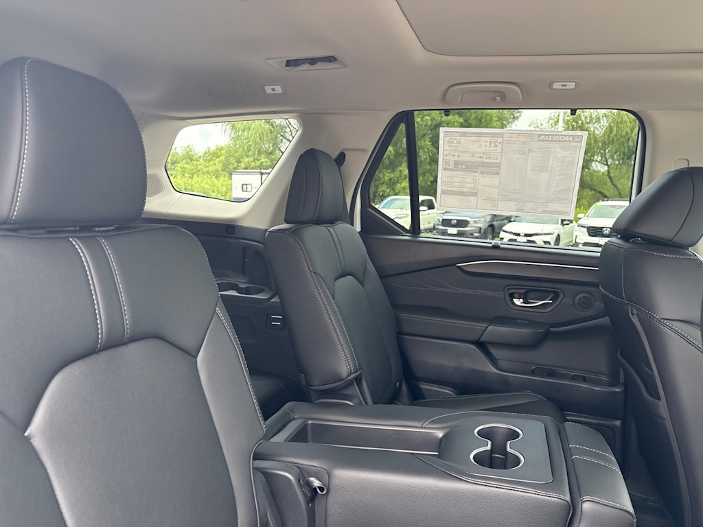 Thumbnail: 2026 Honda Pilot - 22