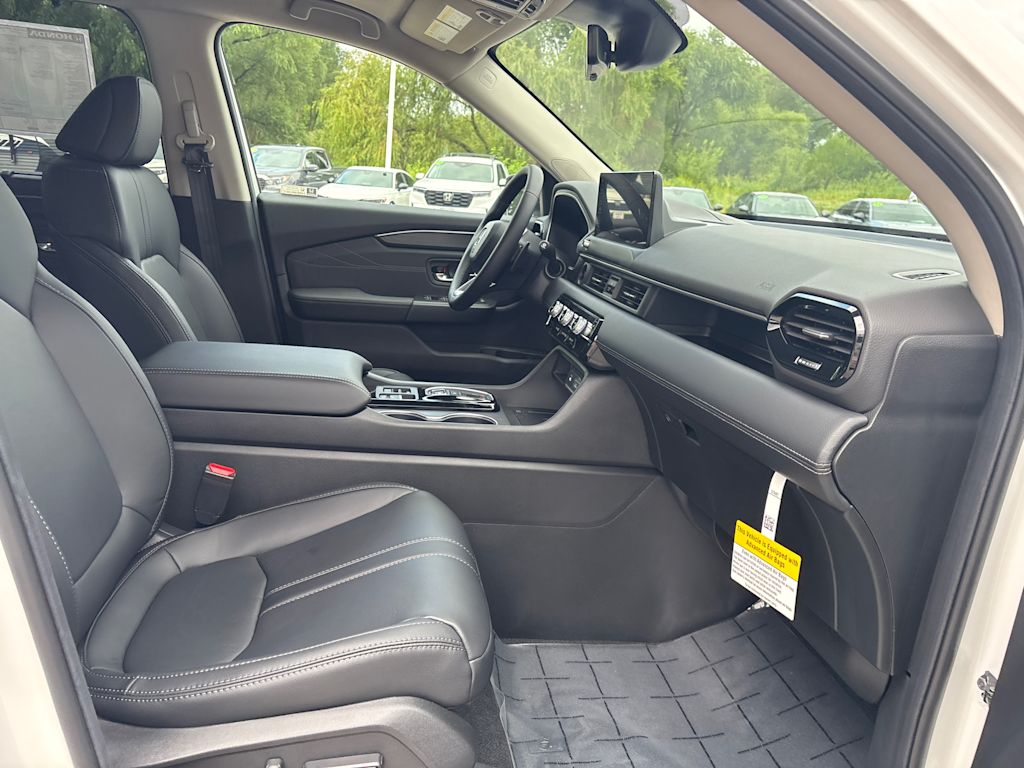 Thumbnail: 2026 Honda Pilot - 25