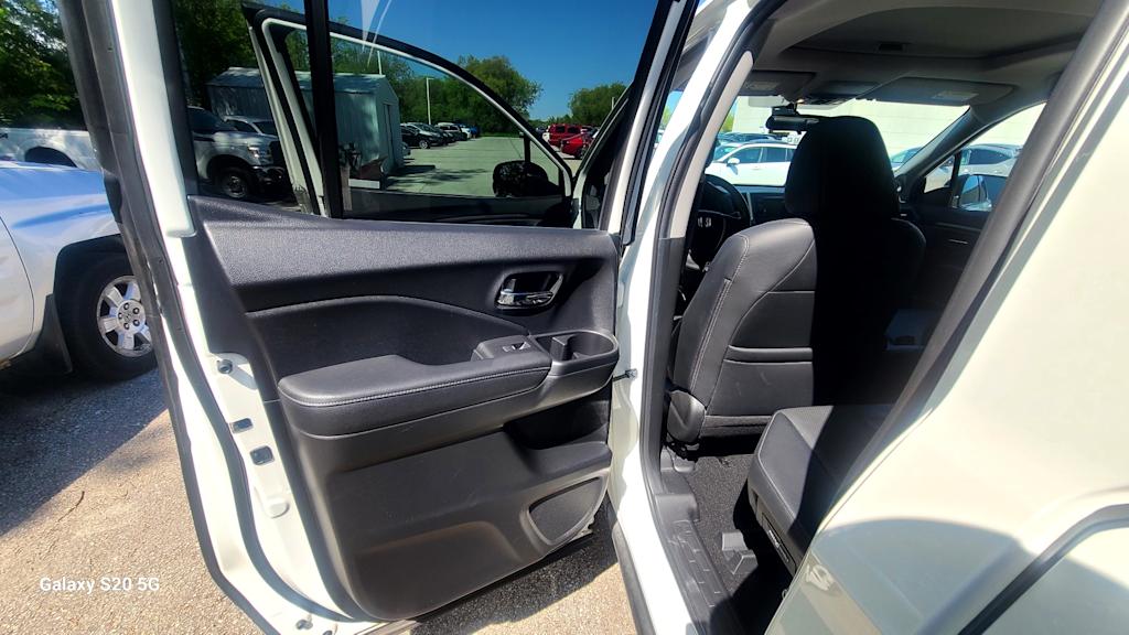Thumbnail: 2019 Honda Ridgeline - 21