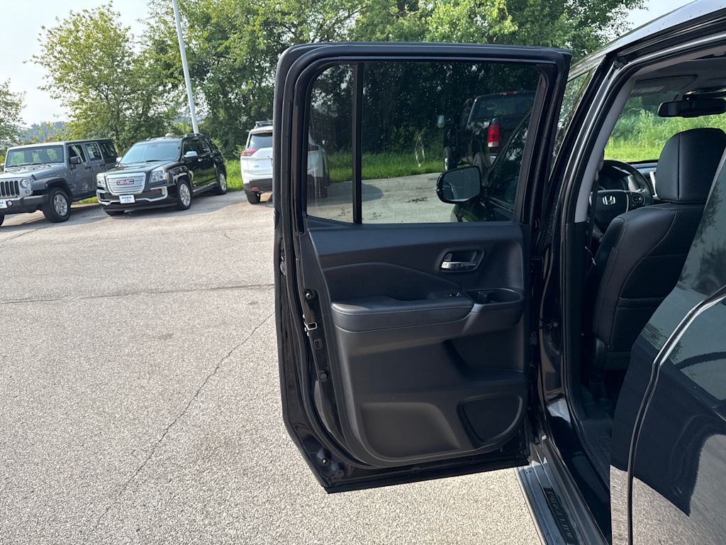 Thumbnail: 2020 Honda Ridgeline - 18