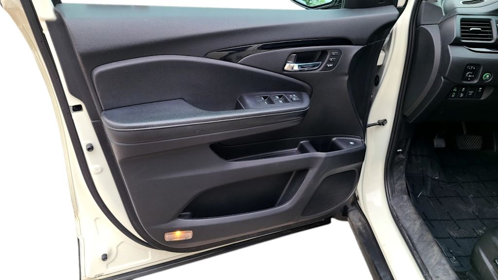 Thumbnail: 2019 Honda Ridgeline - 12