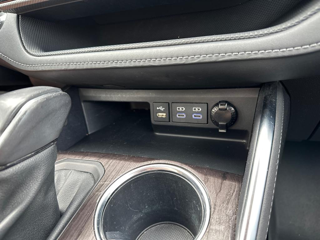 Thumbnail: 2022 Toyota Highlander - 29