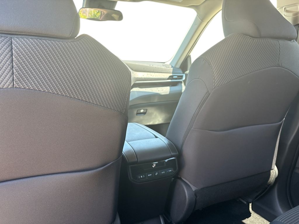 Thumbnail: 2023 Toyota Highlander - 15