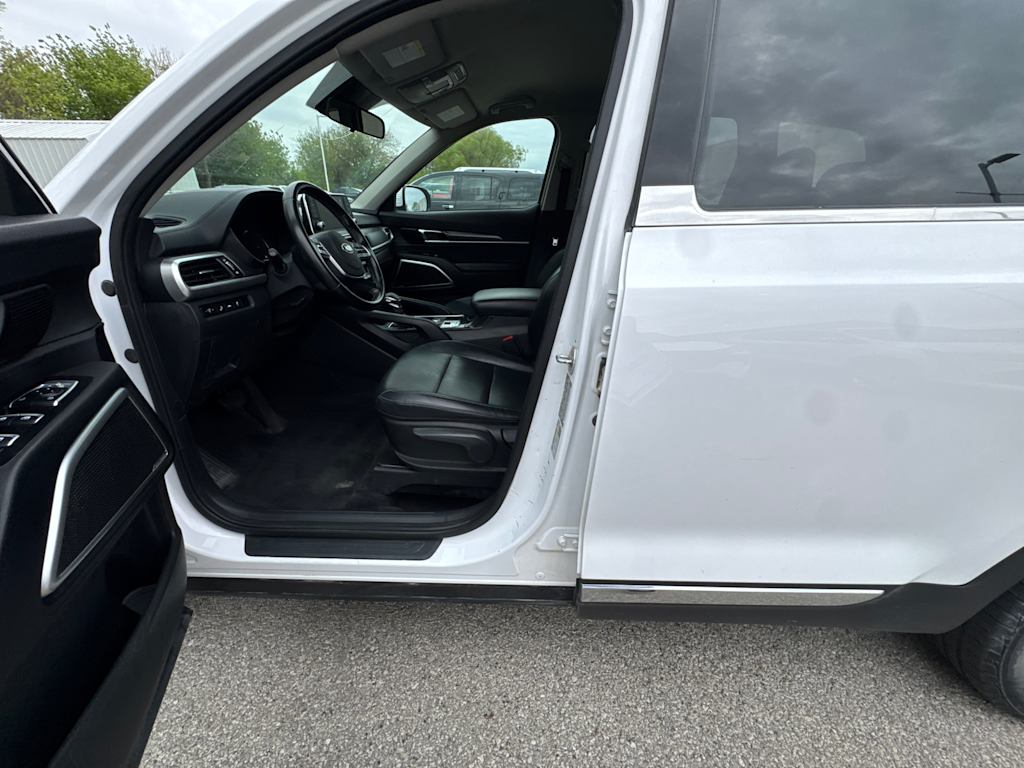 Thumbnail: 2021 Kia Telluride - 4