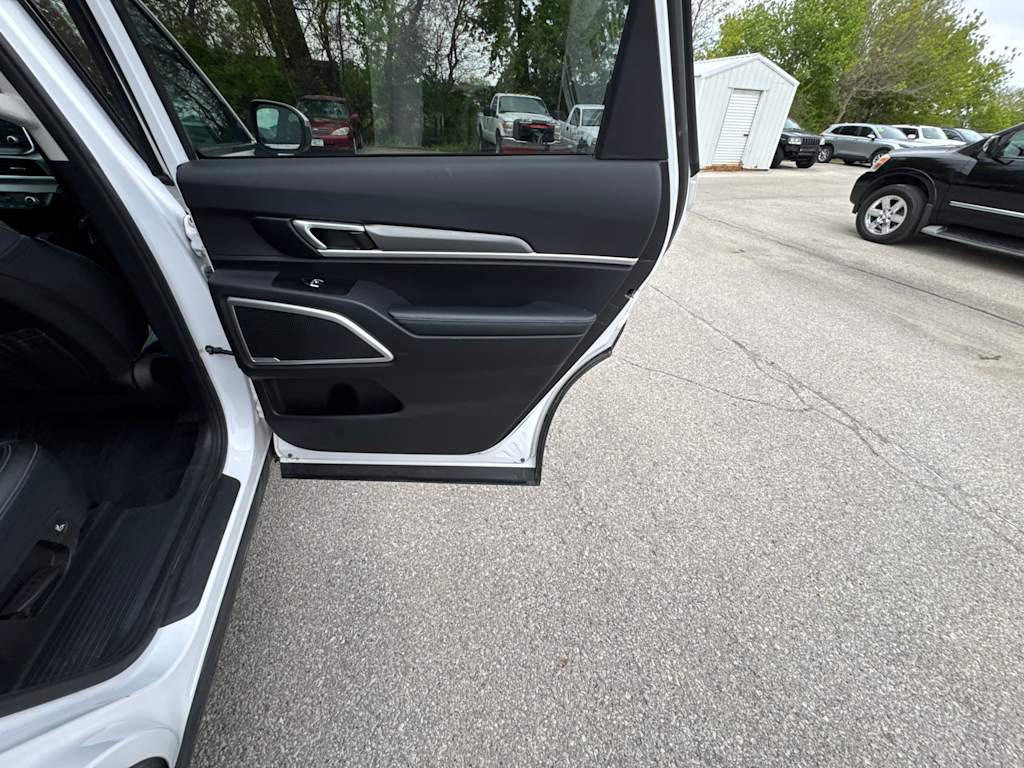 Thumbnail: 2021 Kia Telluride - 15