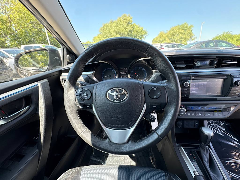 Thumbnail: 2016 Toyota Corolla - 2