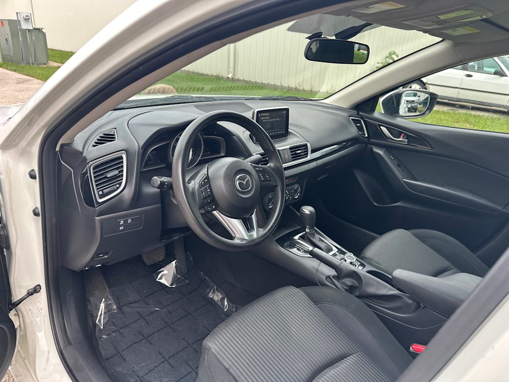 Thumbnail: 2016 Mazda Mazda3 - 2