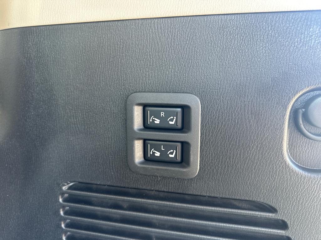 Thumbnail: 2021 Nissan Armada - 18