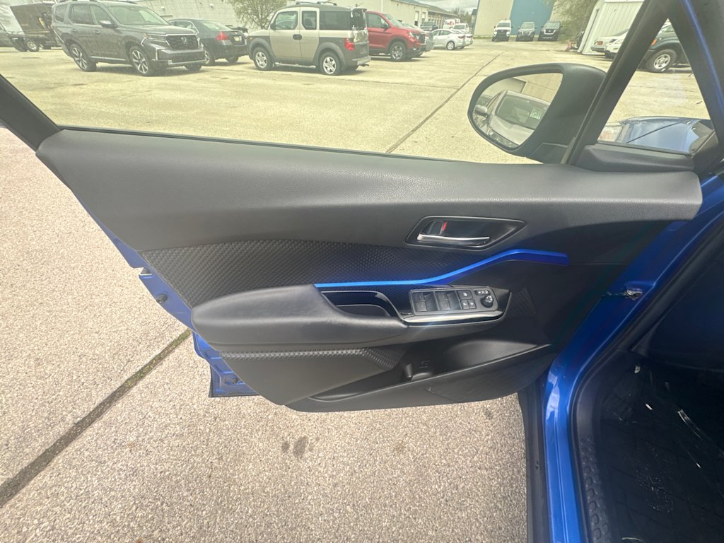 Thumbnail: 2021 Toyota C-HR - 16