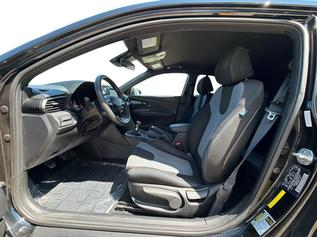 Thumbnail: 2019 Hyundai Veloster - 7