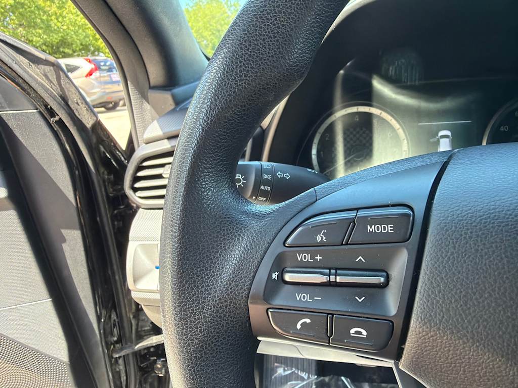 Thumbnail: 2019 Hyundai Veloster - 22