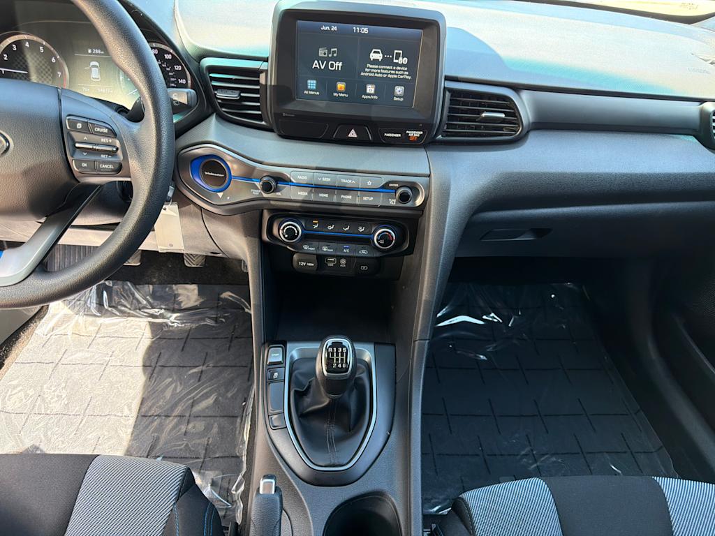 Thumbnail: 2019 Hyundai Veloster - 5