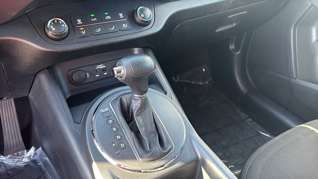 Thumbnail: 2013 Kia Sportage - 12