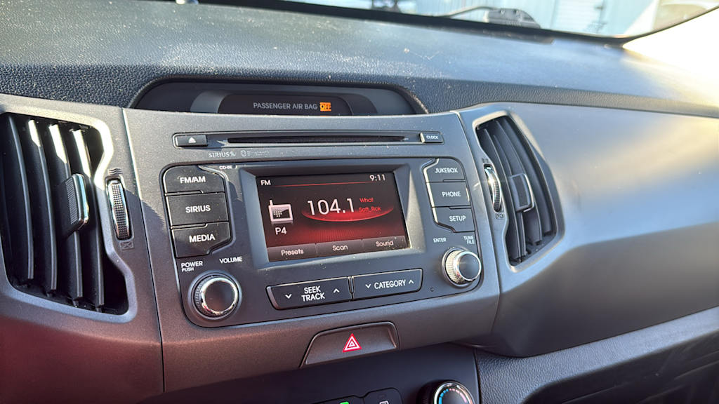 Thumbnail: 2013 Kia Sportage - 11