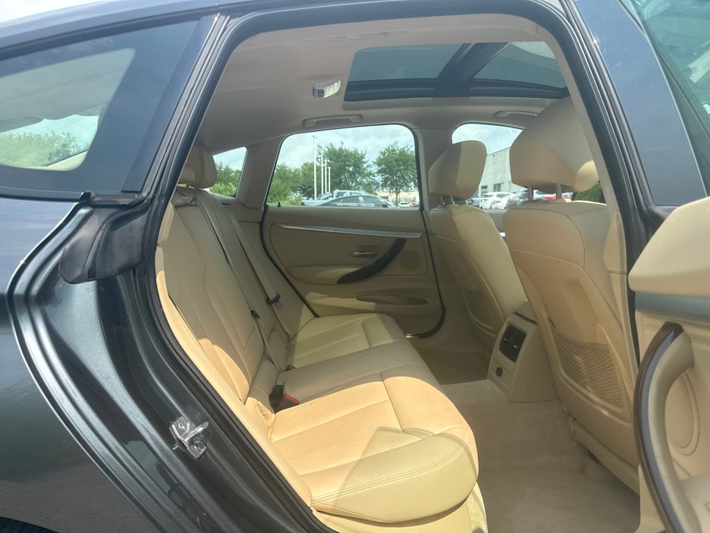 Thumbnail: 2014 BMW 3 Series - 28