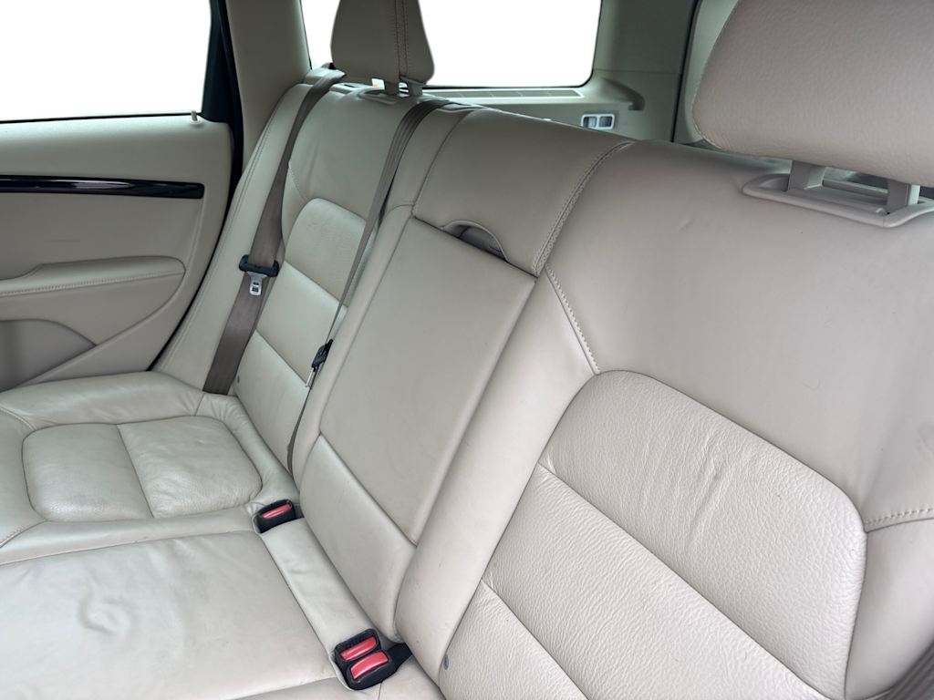 Thumbnail: 2012 Volvo XC70 - 16