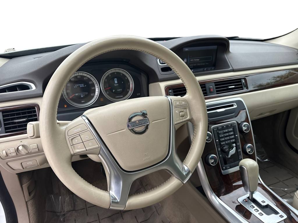 Thumbnail: 2012 Volvo XC70 - 2