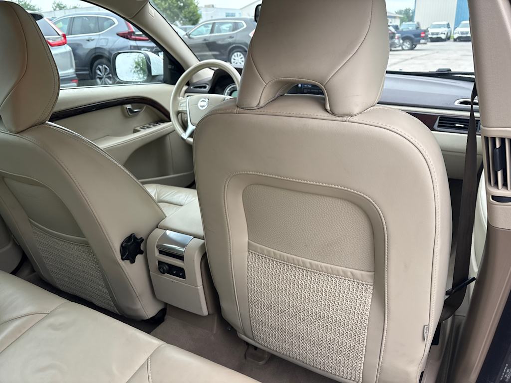 Thumbnail: 2012 Volvo XC70 - 19
