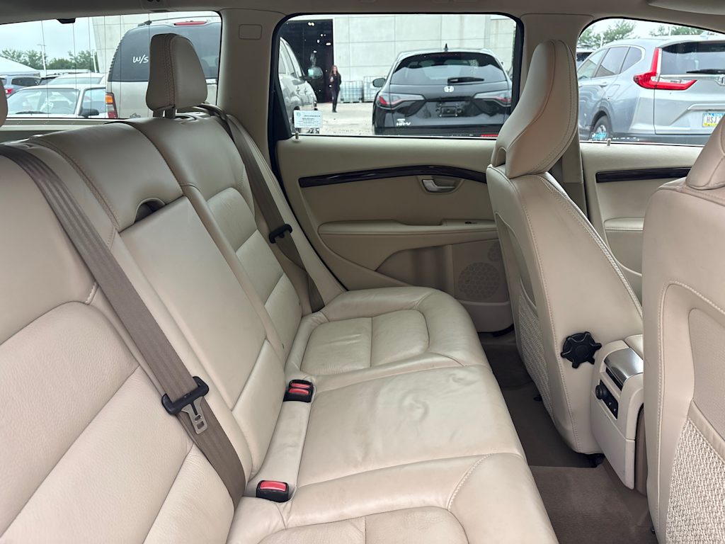 Thumbnail: 2012 Volvo XC70 - 21