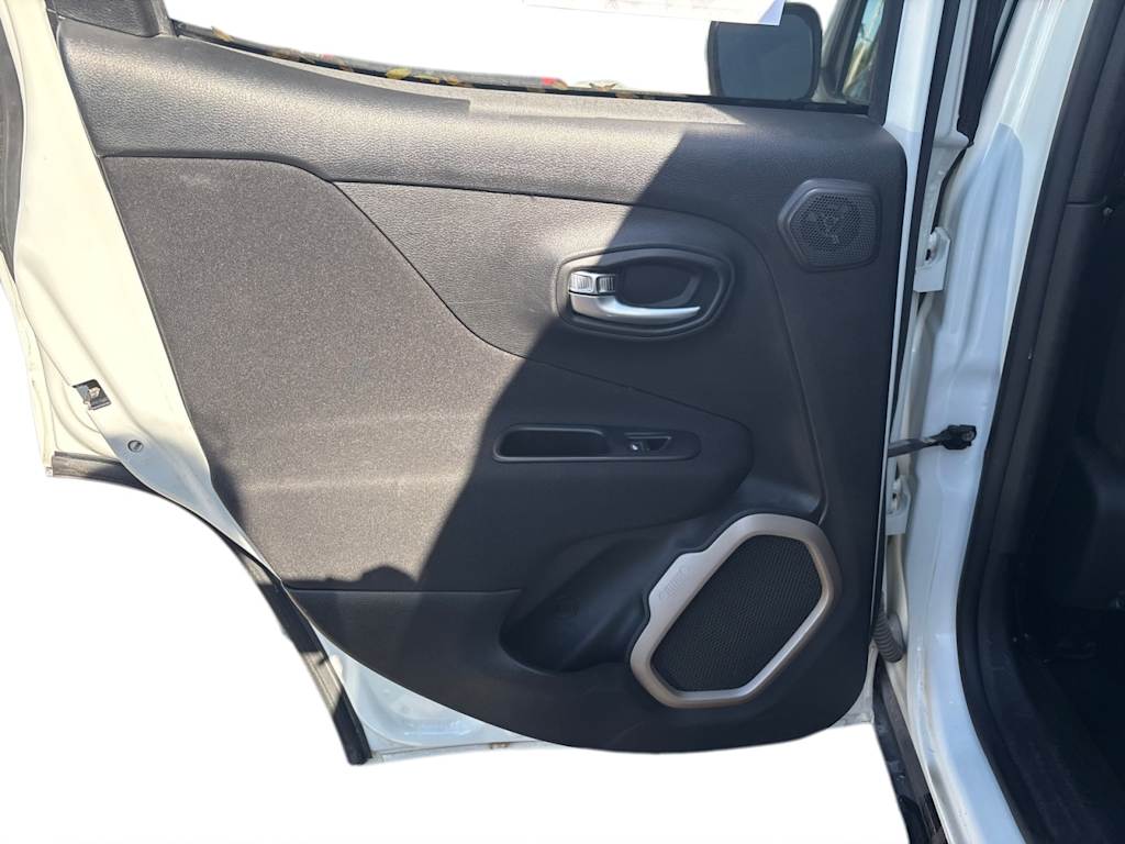 Thumbnail: 2015 Jeep Renegade - 14