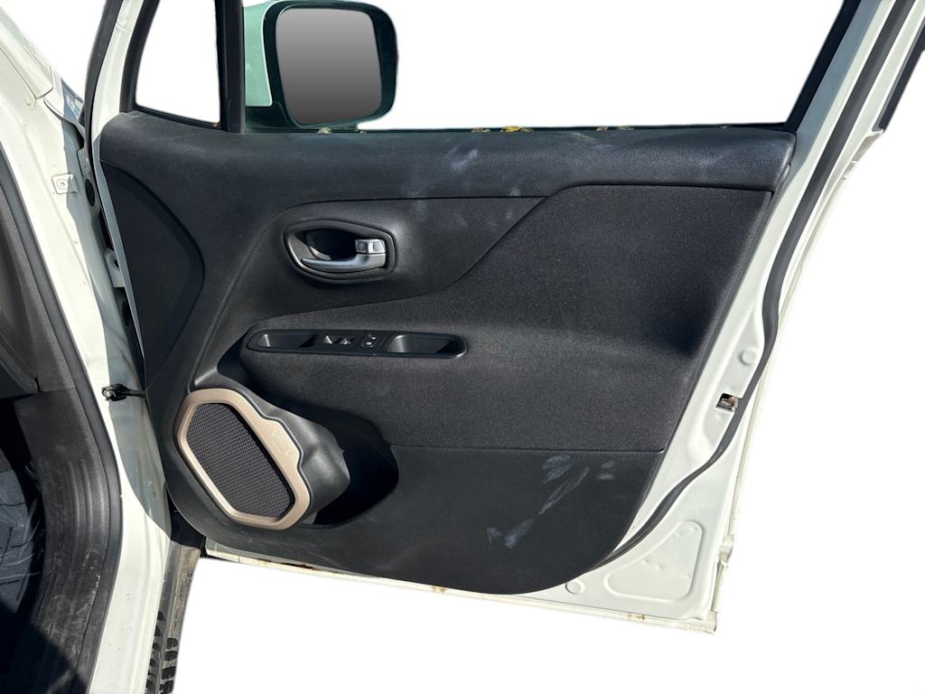 Thumbnail: 2015 Jeep Renegade - 10