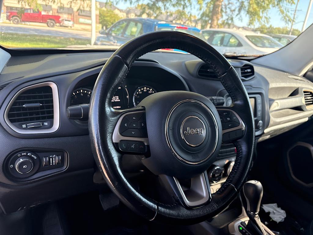 Thumbnail: 2015 Jeep Renegade - 8