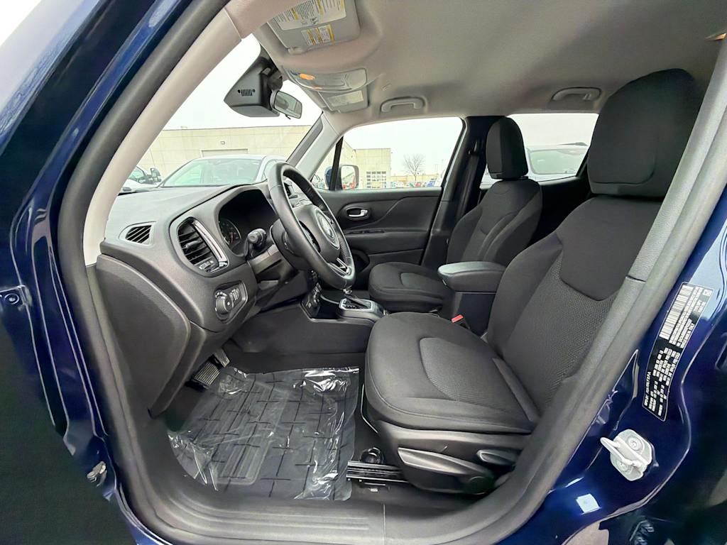 Thumbnail: 2019 Jeep Renegade - 6