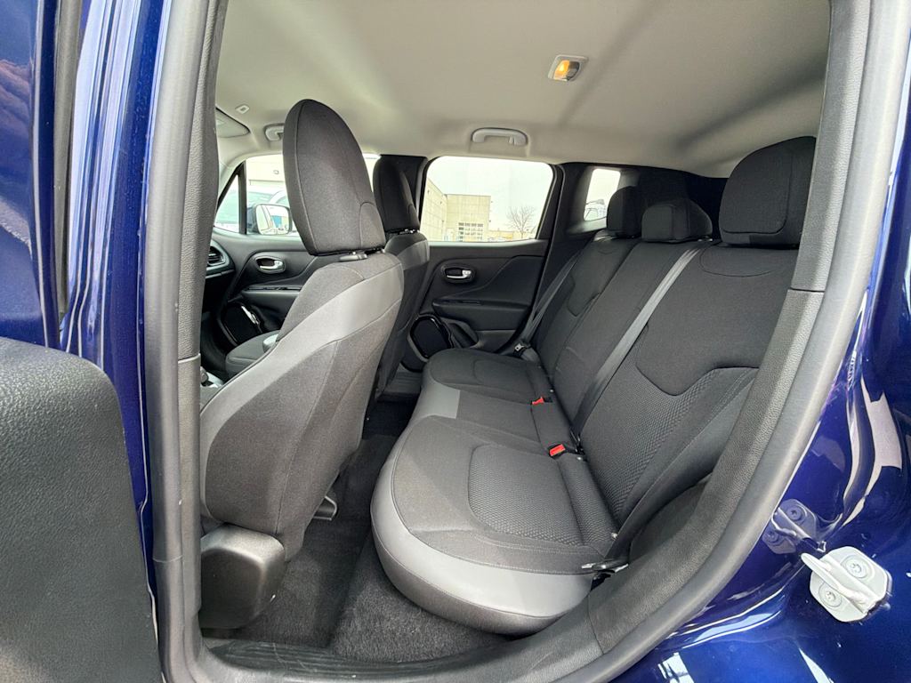 Thumbnail: 2019 Jeep Renegade - 20