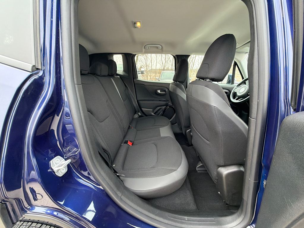 Thumbnail: 2019 Jeep Renegade - 17