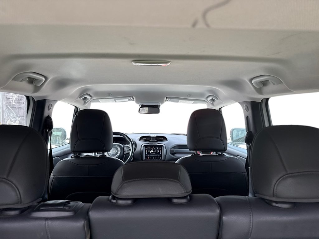 Thumbnail: 2022 Jeep Renegade - 9