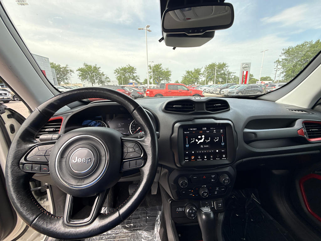 Thumbnail: 2022 Jeep Renegade - 6
