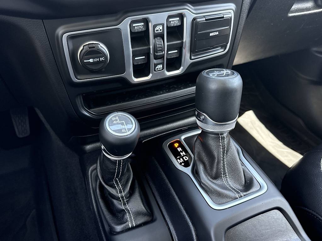 Thumbnail: 2018 Jeep Wrangler - 36