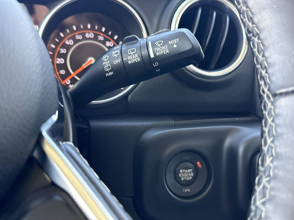 Thumbnail: 2018 Jeep Wrangler - 31