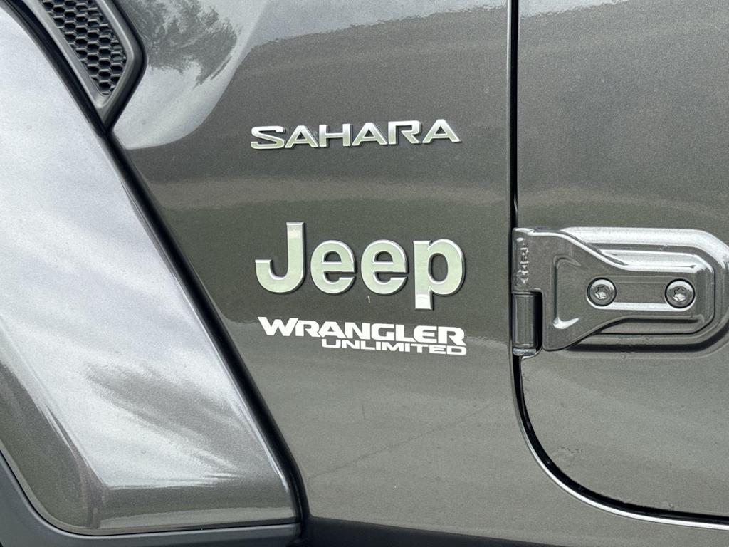 Thumbnail: 2018 Jeep Wrangler - 16