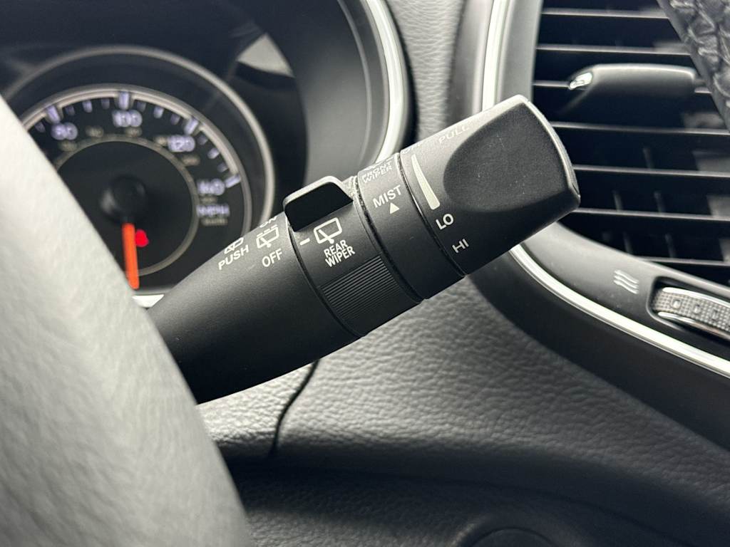 Thumbnail: 2019 Jeep Cherokee - 33