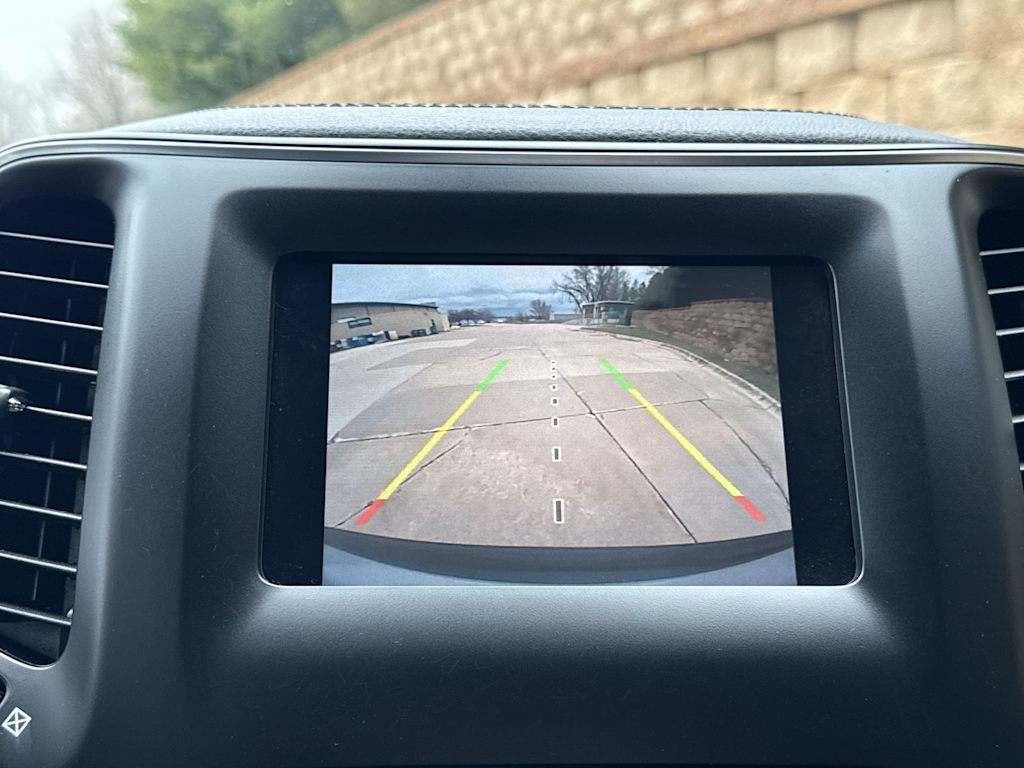 Thumbnail: 2019 Jeep Cherokee - 14