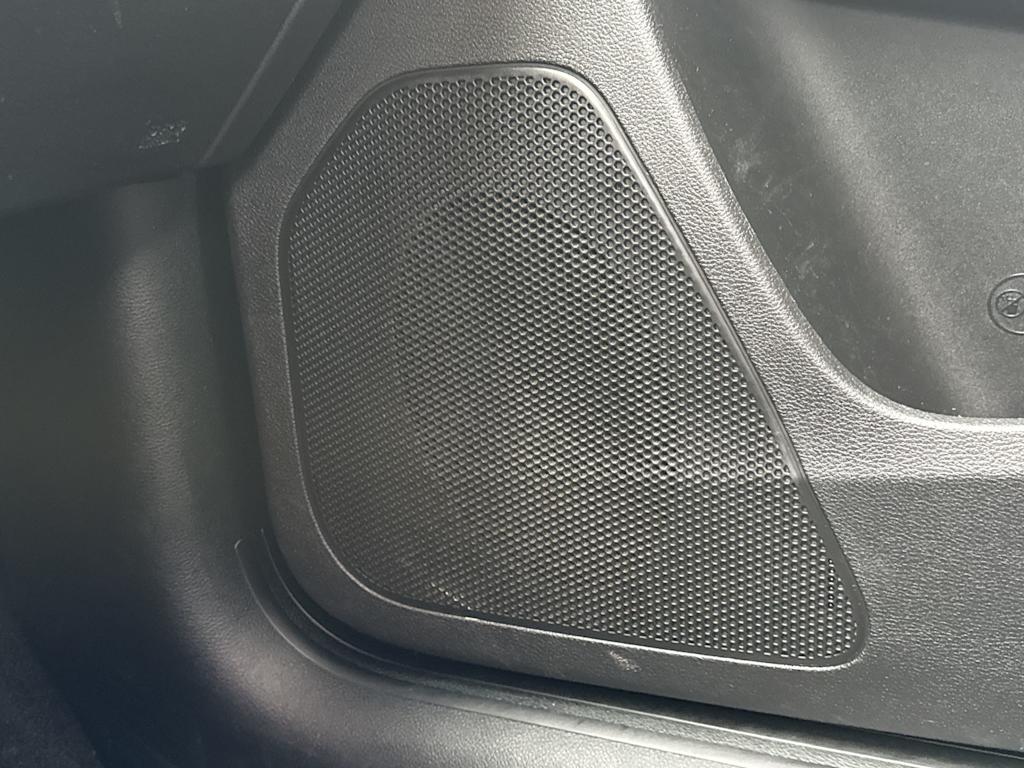 Thumbnail: 2019 Jeep Cherokee - 35